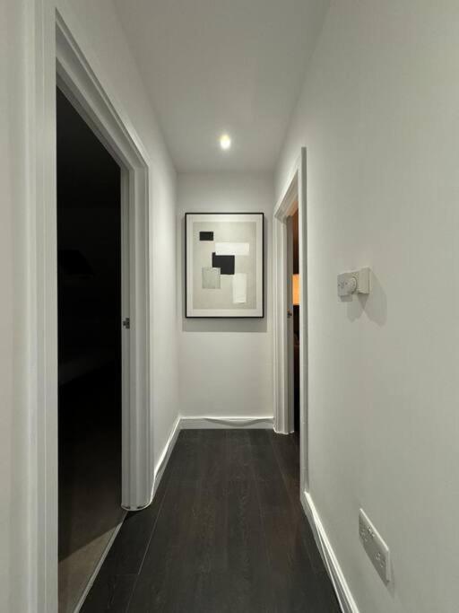 Luxxe 2br 2ba Duplex 5 Mins From Hither St - 65c Londres