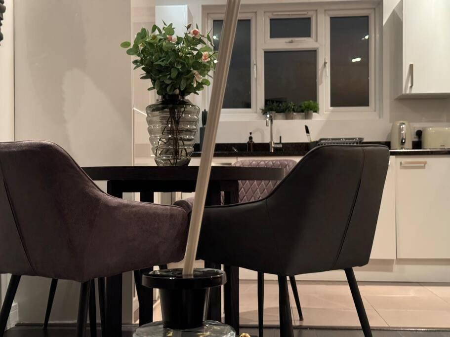 Appartement Luxxe 2br 2ba Duplex 5 Mins From Hither St - 65c