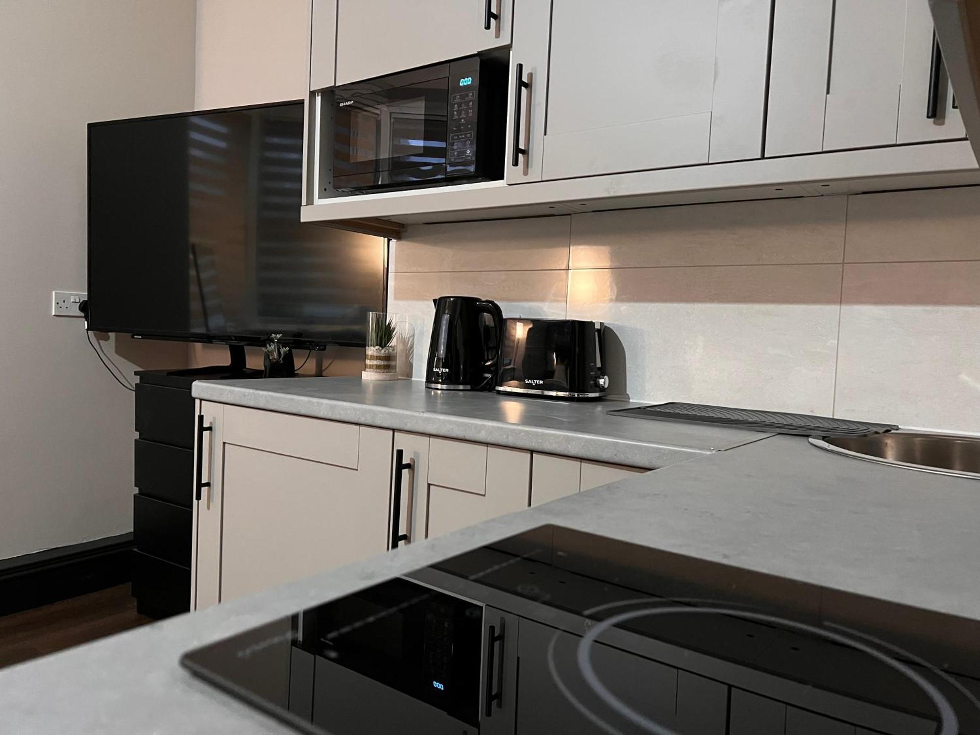 King Size Streatham * London