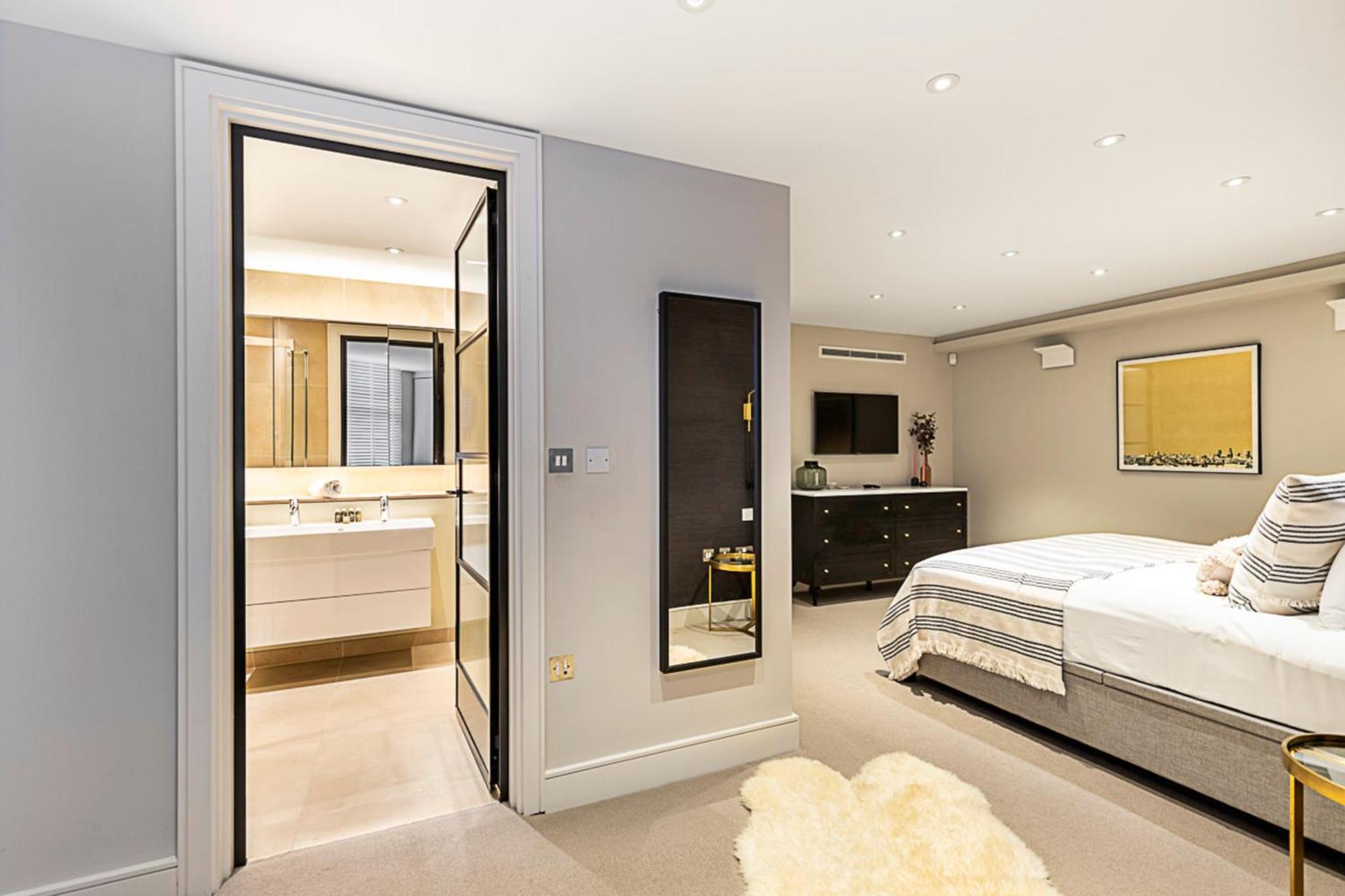 Pepys House A Modern Touch Of History Hébergement de vacances *