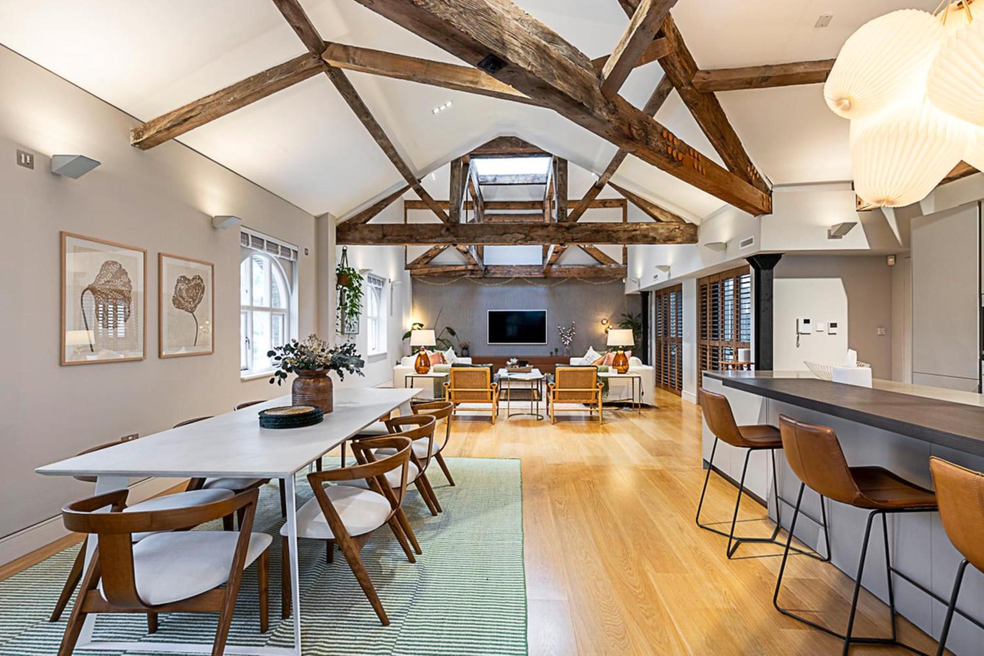Pepys House A Modern Touch Of History Hébergement de vacances