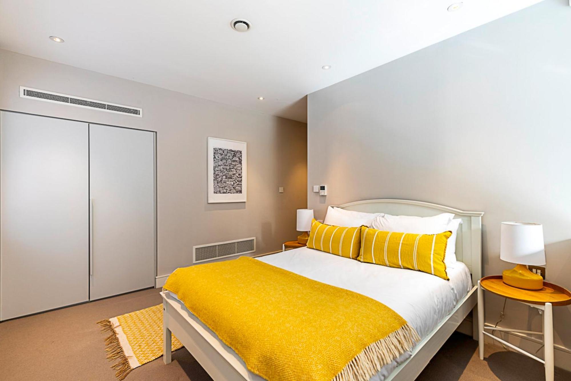 Hébergement de vacances Pepys House A Modern Touch Of History *