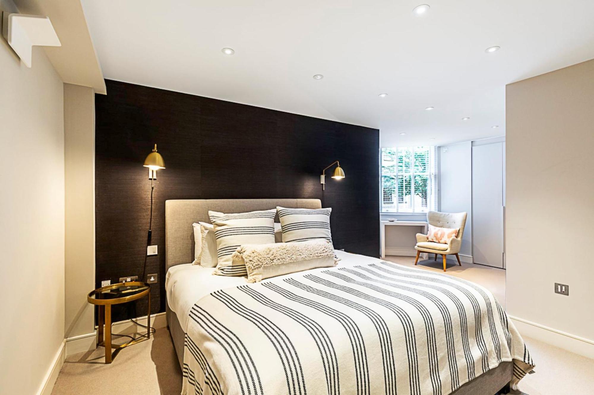 Pepys House A Modern Touch Of History Londres