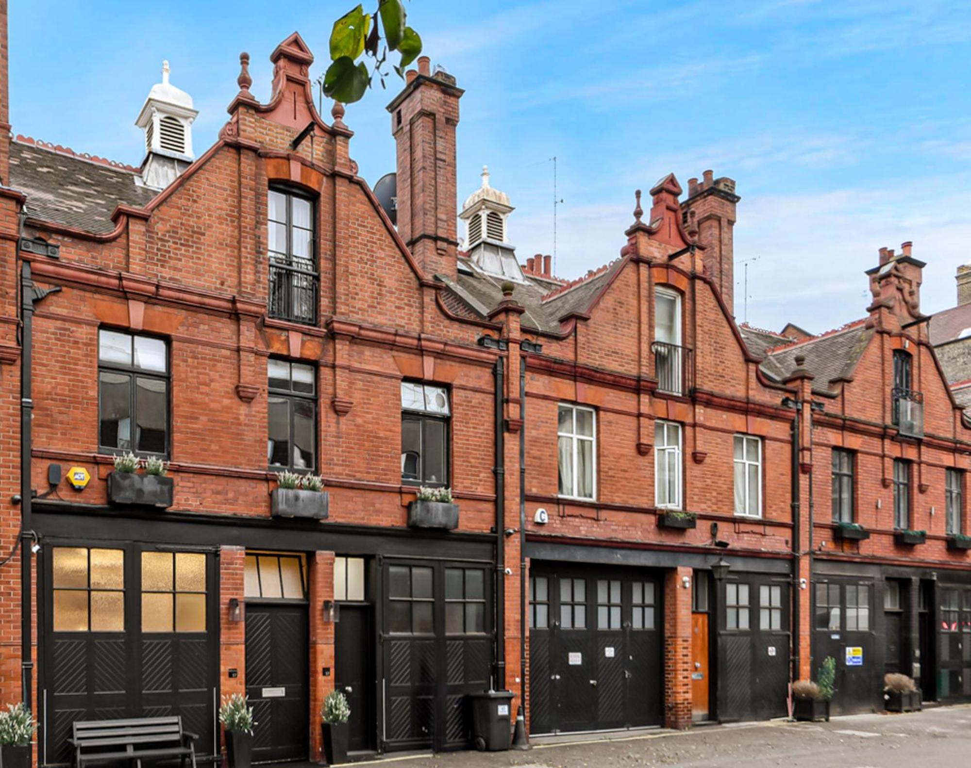 Mayfair With Private Terrace- 2 Bed * London