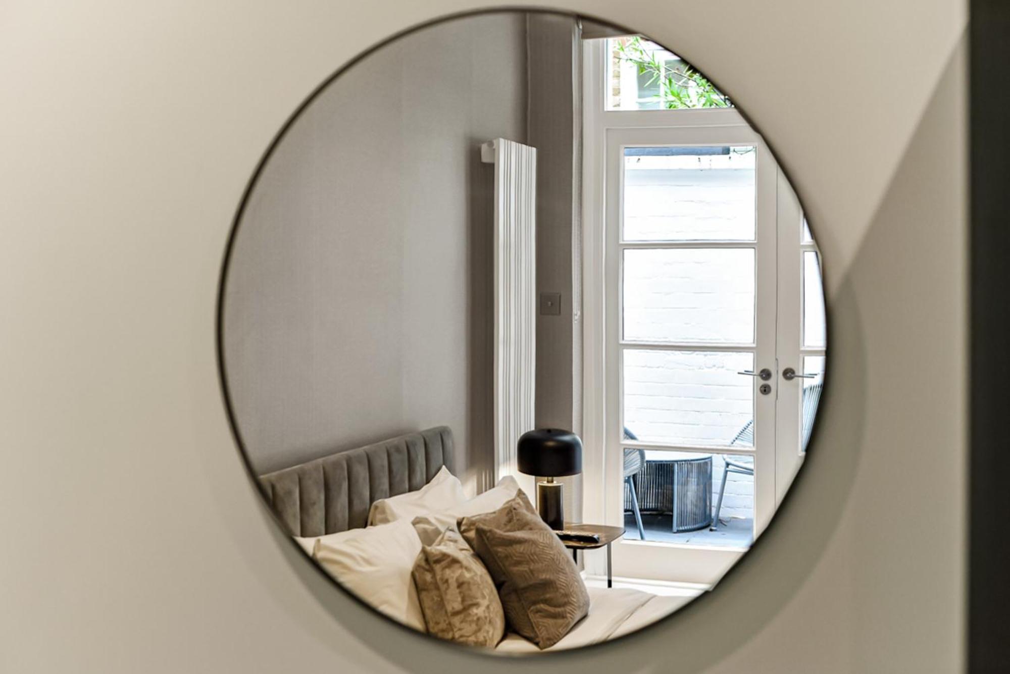 Mayfair With Private Terrace- 2 Bed * London