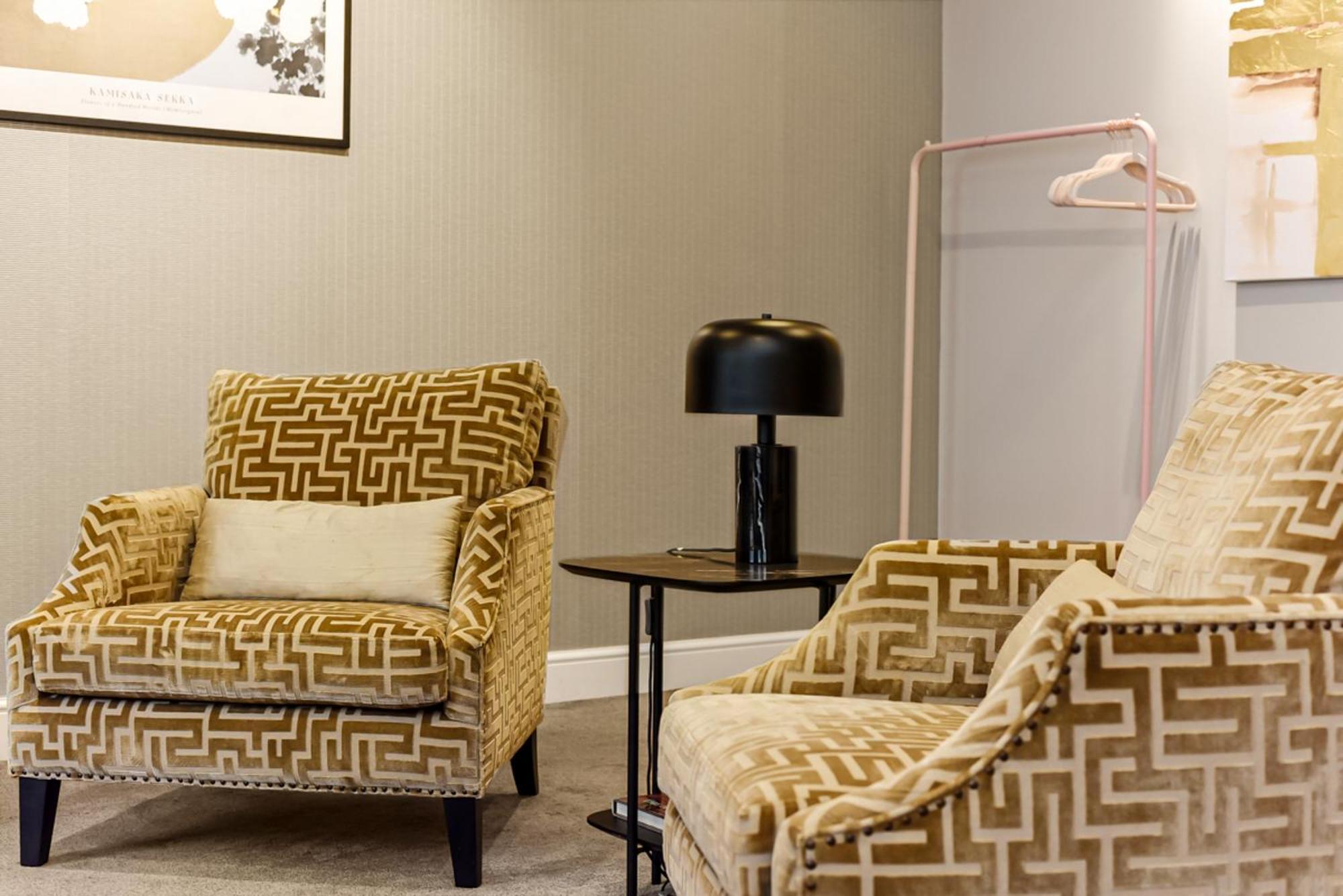 Apartment Mayfair With Private Terrace- 2 Bed London