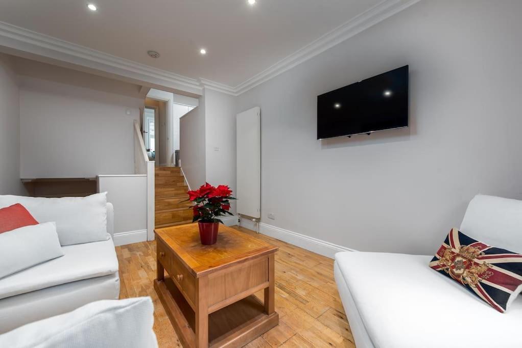 Pbc Duplex Three Bedroom In Fulham Oak Londres
