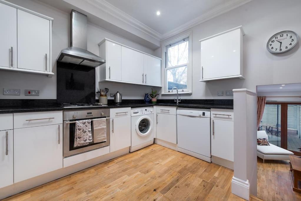 Pbc Duplex Three Bedroom In Fulham Oak * Londres