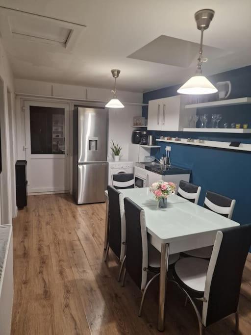 Apartment Comfortable In Wembley *
