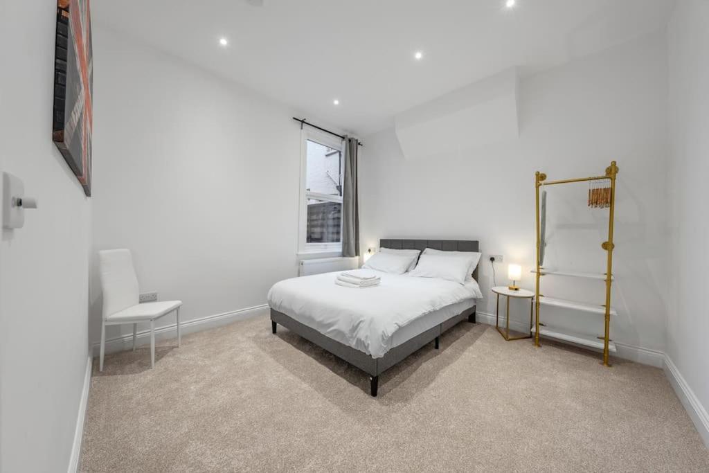 Casa de férias Brand New Cricklewood Zone 2 Modern Londres