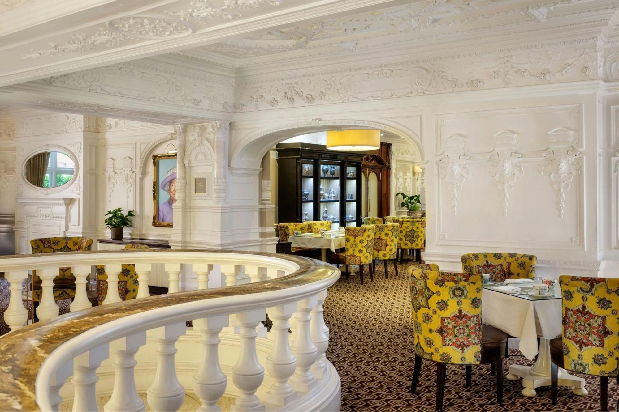 St. Ermin's Hotel, Autograph Collection