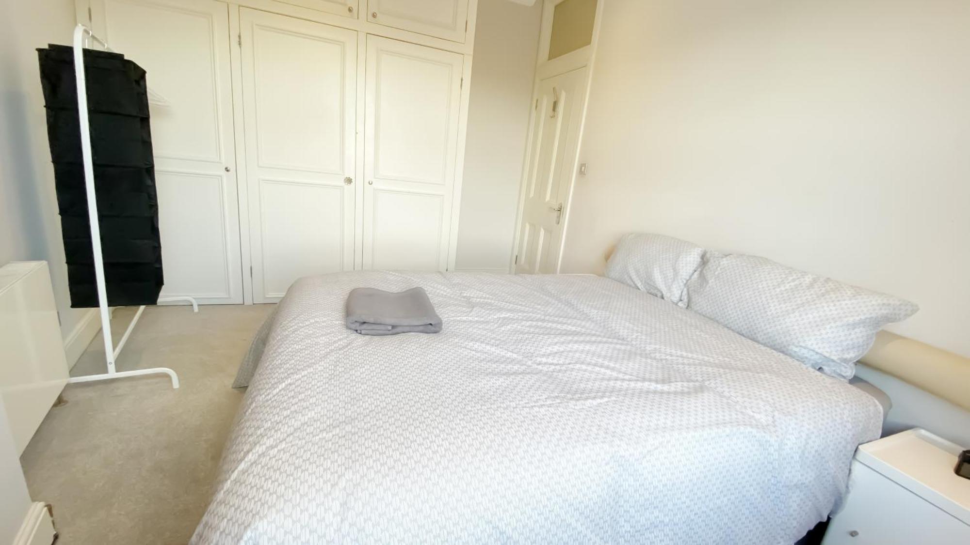 - Fulham Hideaway *