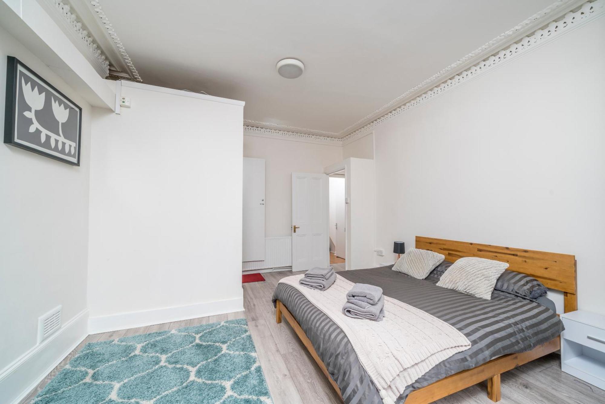Cozy & Comfy Woodgreen Station 2br 2mins To Metro 20mins To * Londres