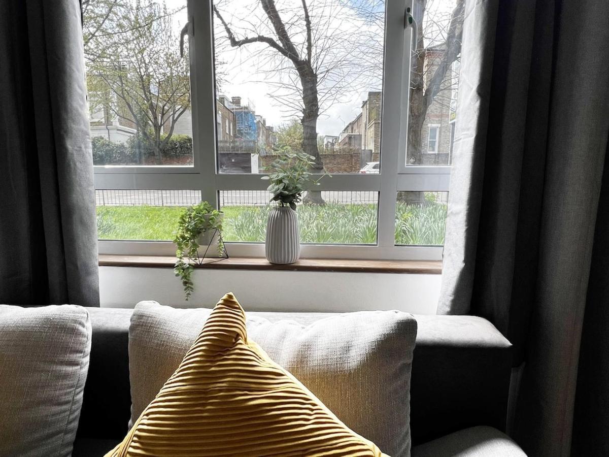 Golden Maisonette Next To Camden Town With Private Parking Apartamento Londres