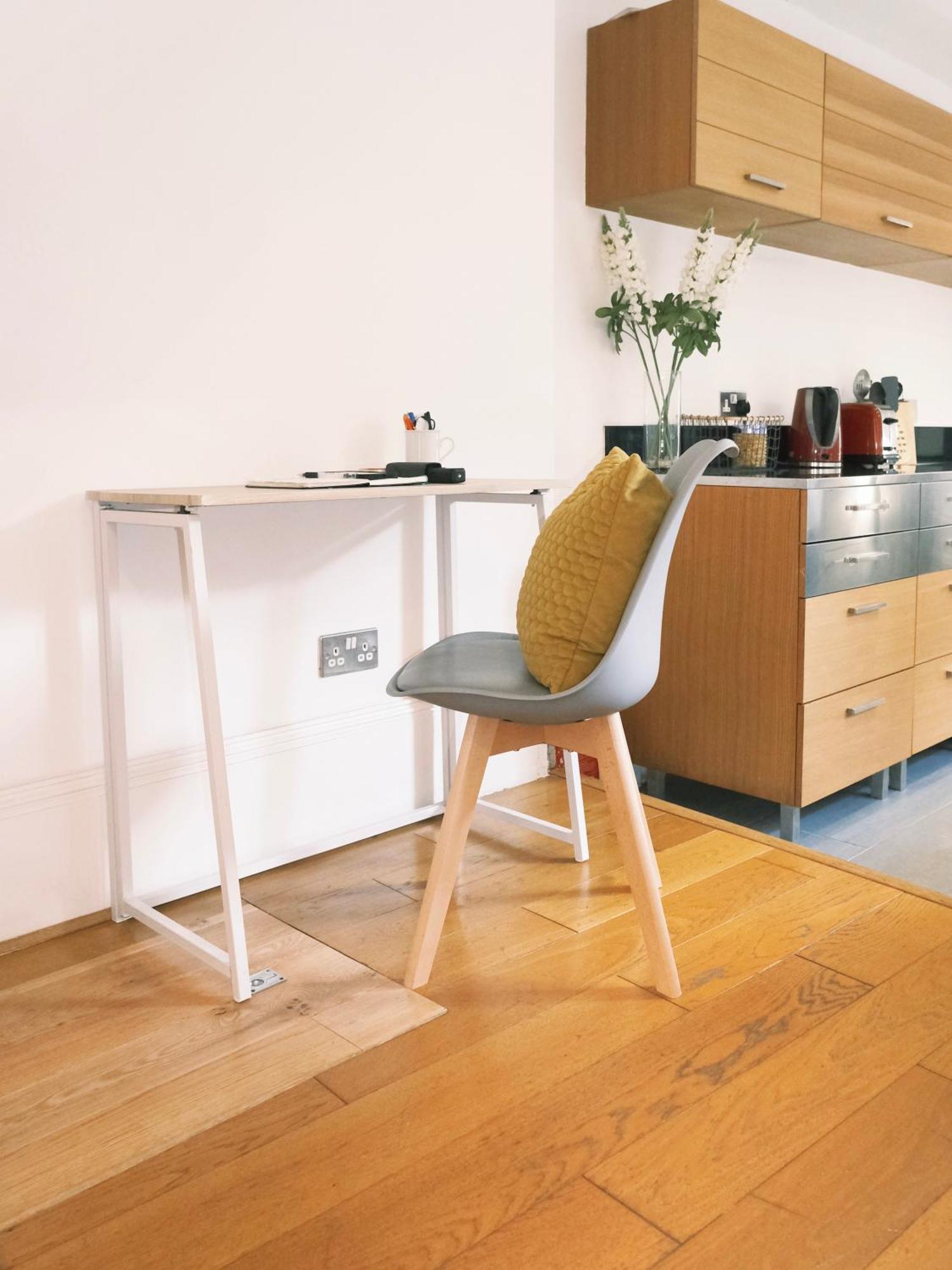 Apartment Artsy & Bright Hammersmith 1b1b, Up To 4 People *