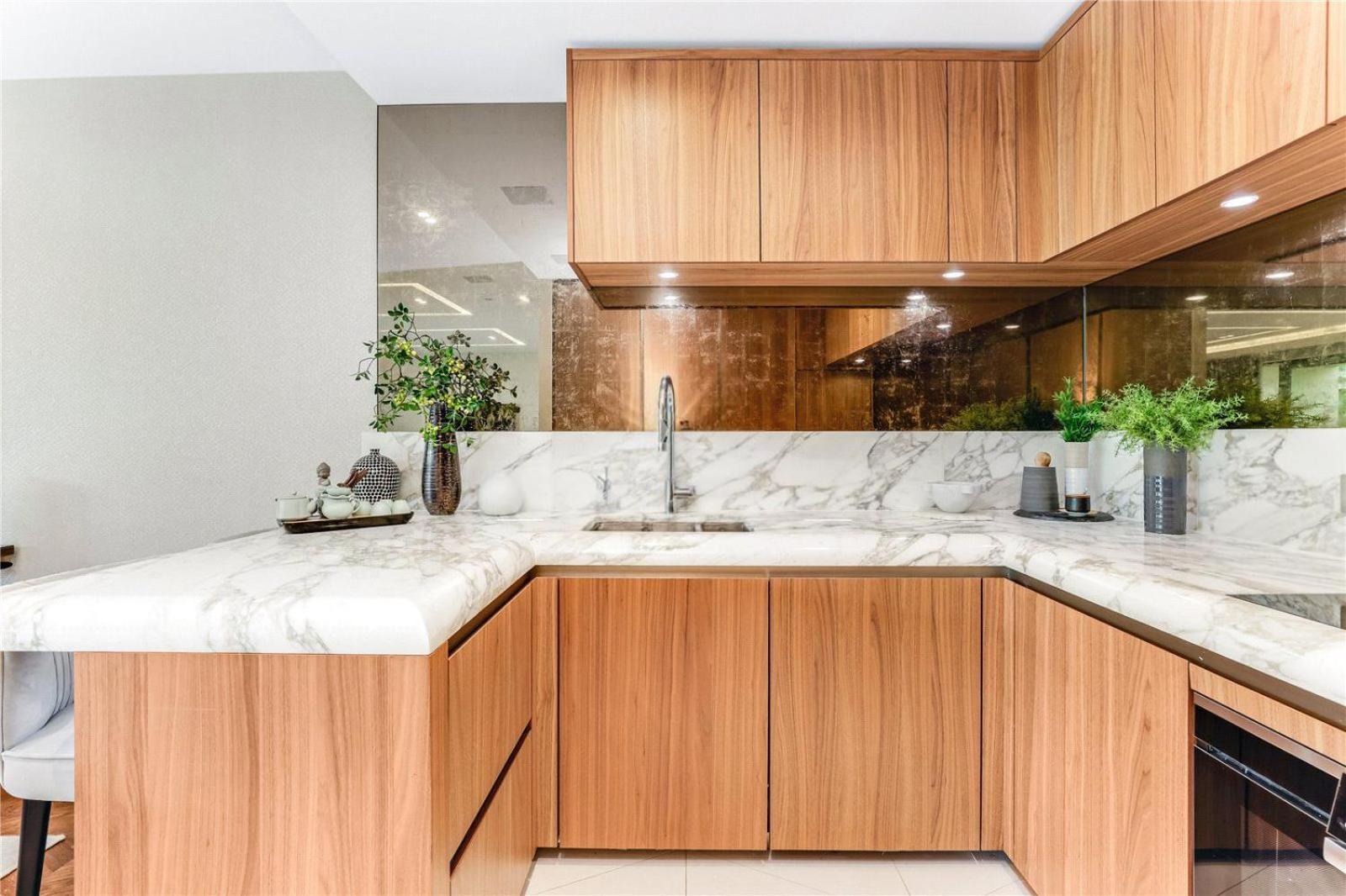 5 Million Pound Super Luxury Large Duplex Penthouse Sleeps 8 Apartment London