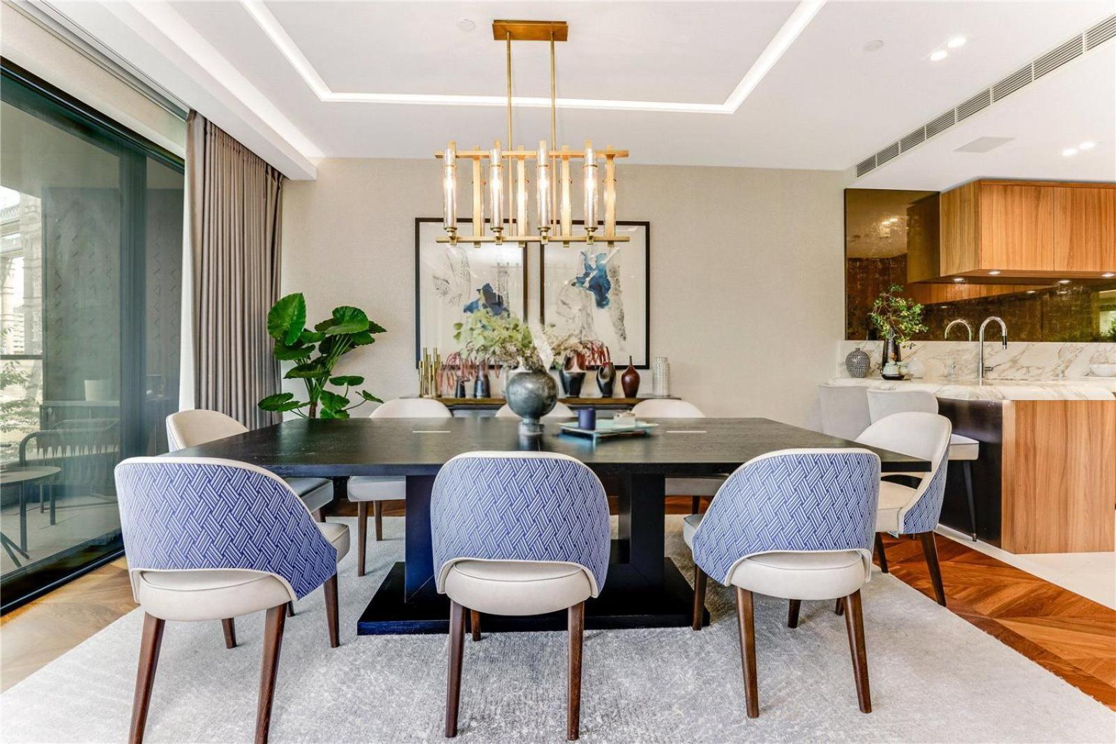 5 Million Pound Super Luxury Large Duplex Penthouse Sleeps 8
