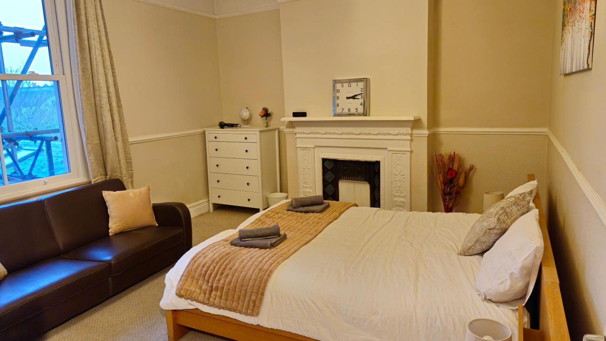 Charming Flat In Wimbledon
