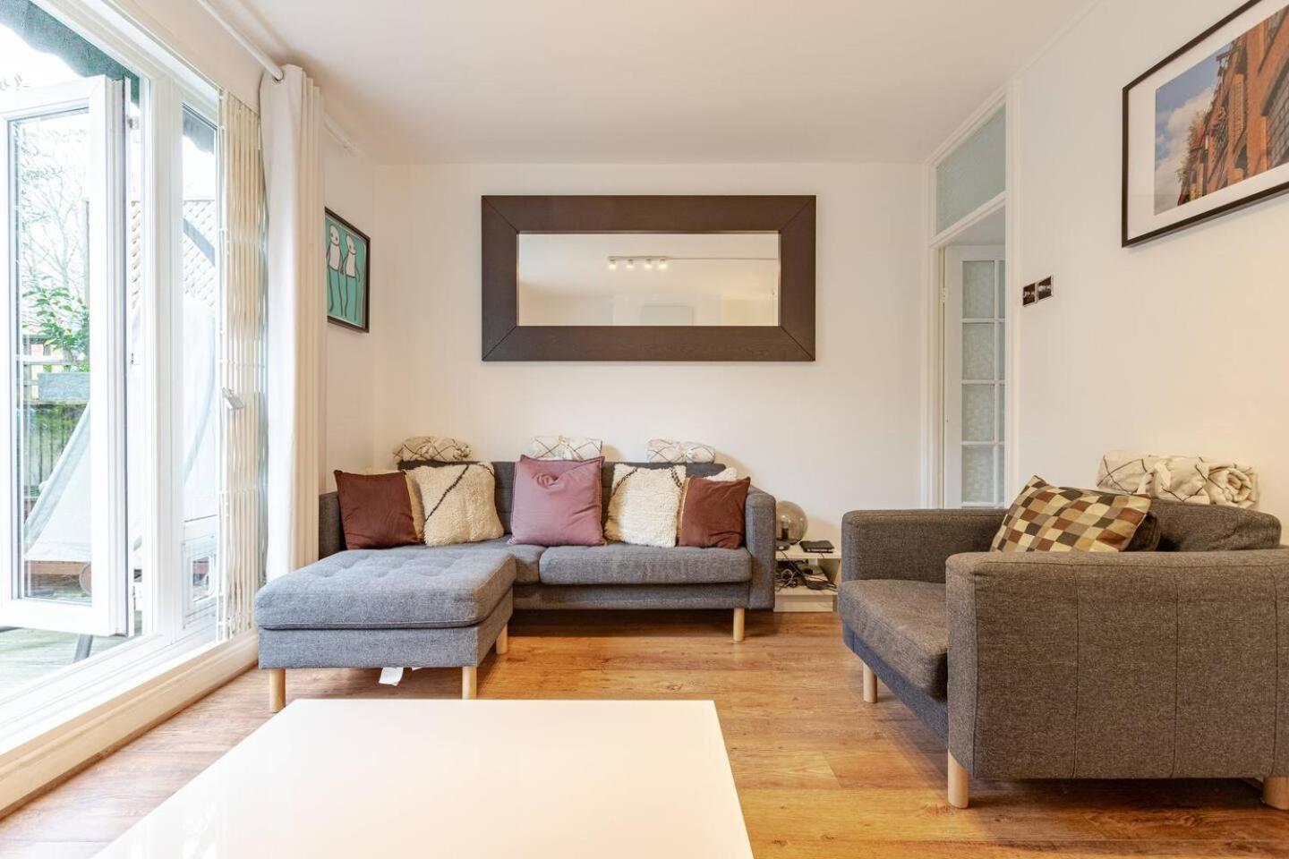 Appartement Charming 2-bed Garden Flat Londen