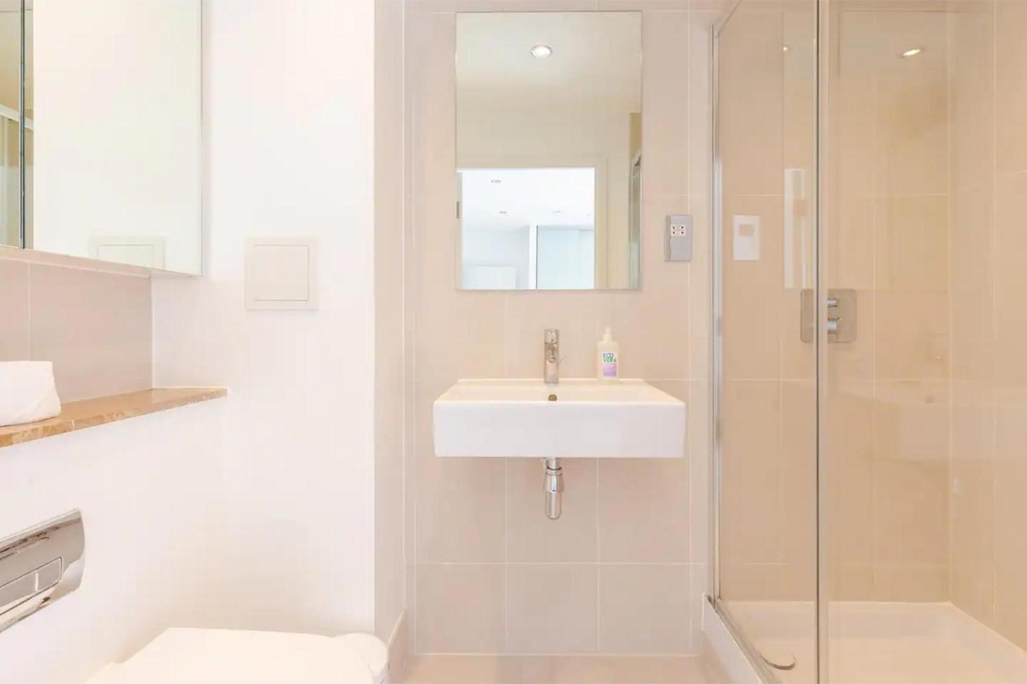 Stylish 2bd Near Notting Hill Apartamento *