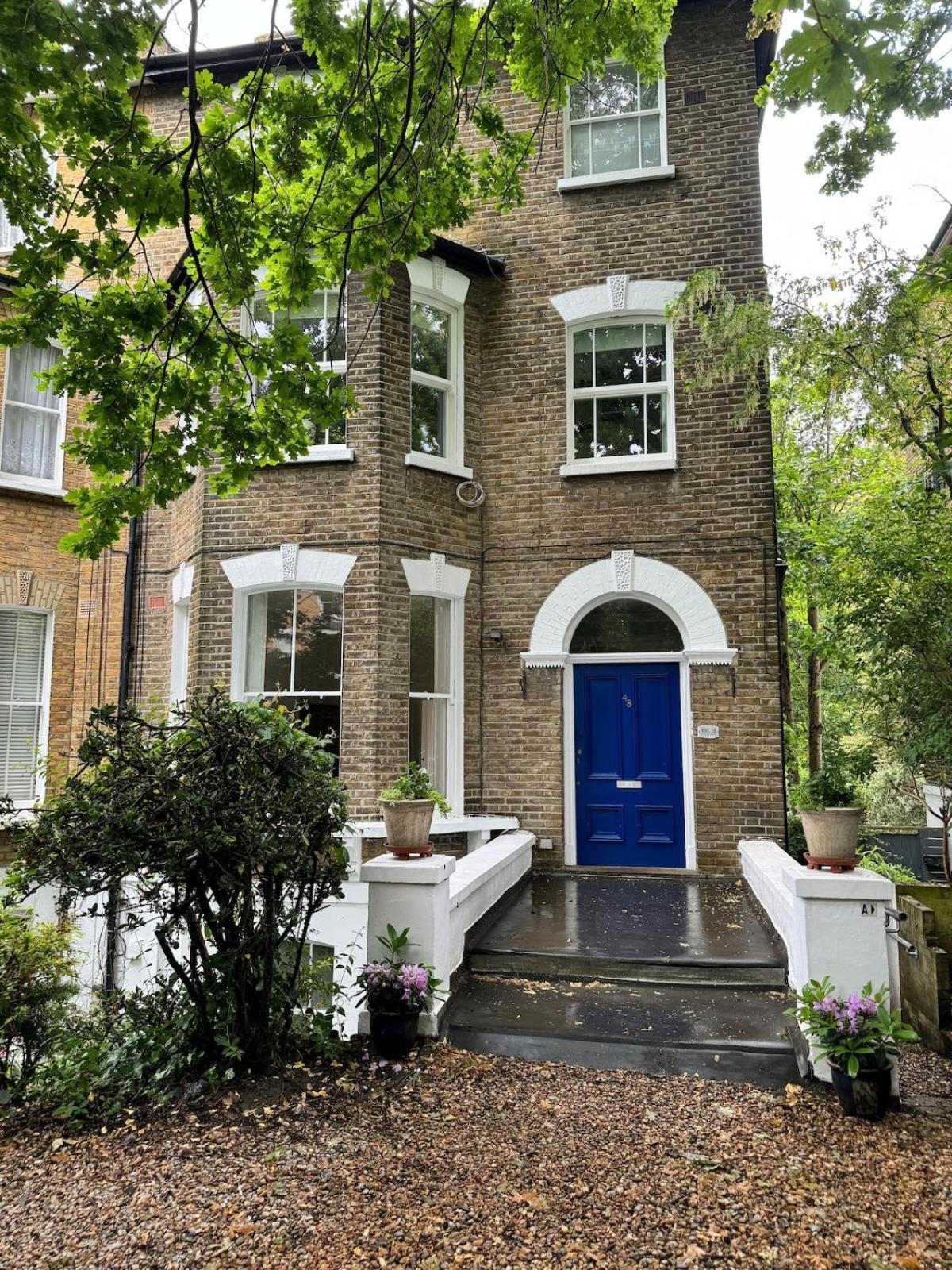 Exceptionally Large Newly-refurbished 1-bed Flat In Hither Appartement
