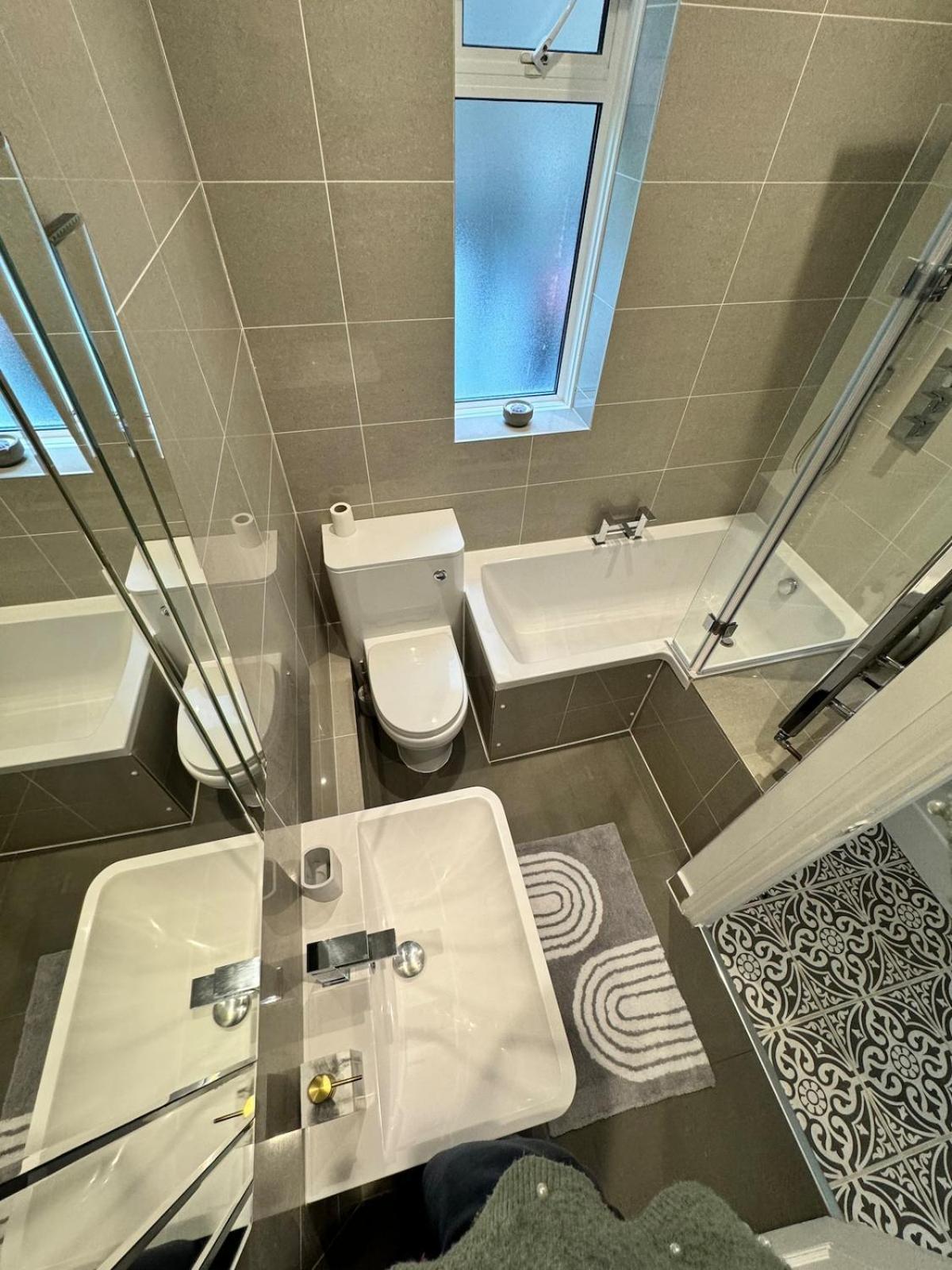 Appartement Exceptionally Large Newly-refurbished 1-bed Flat In Hither Londres
