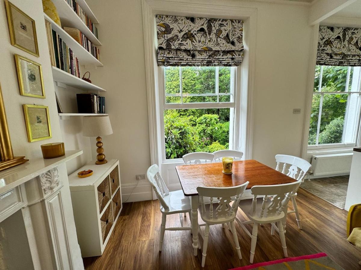 Exceptionally Large Newly-refurbished 1-bed Flat In Hither Appartement