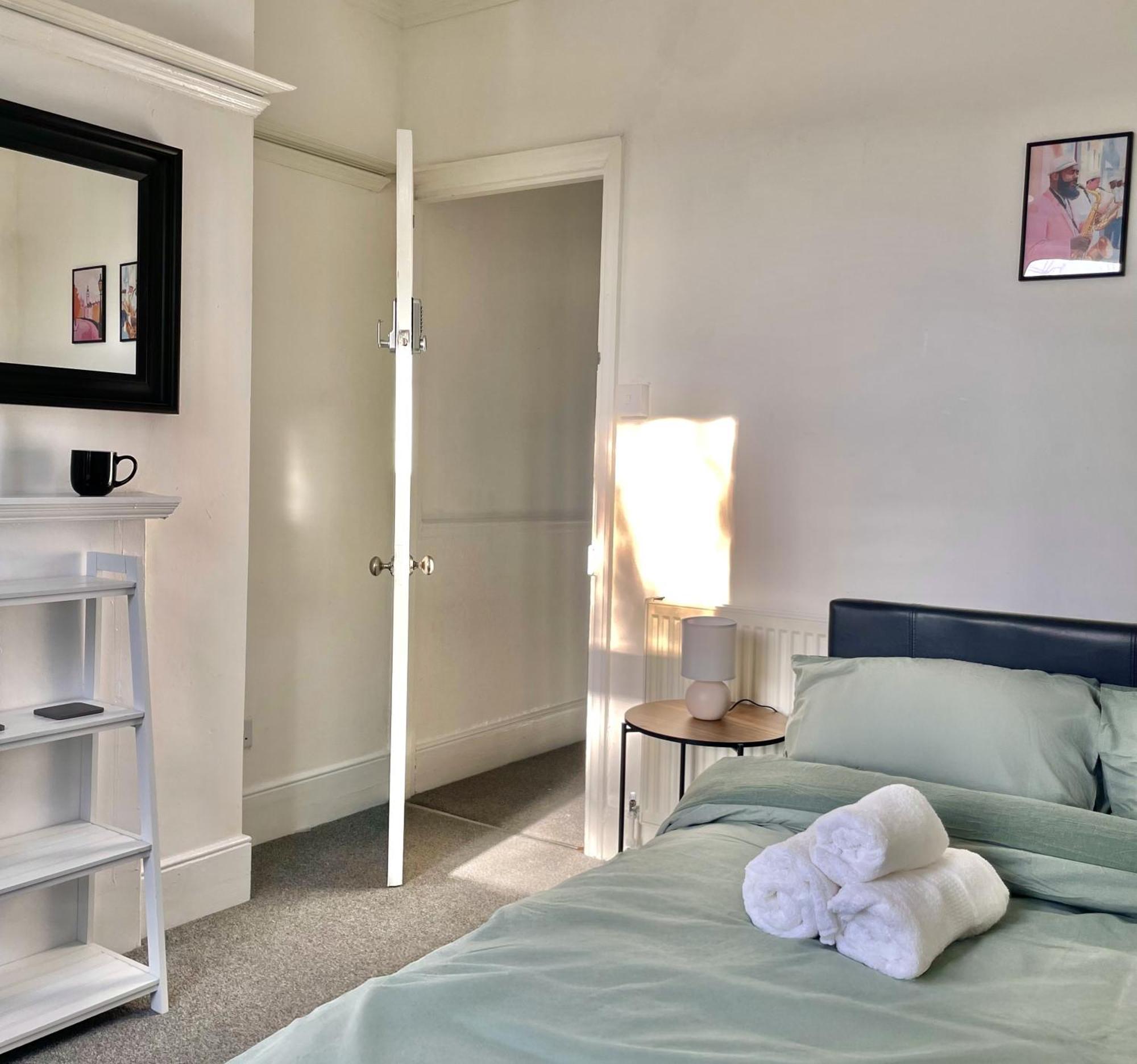 Cosy Double A Stones Throw From Wembley Stadium Londres