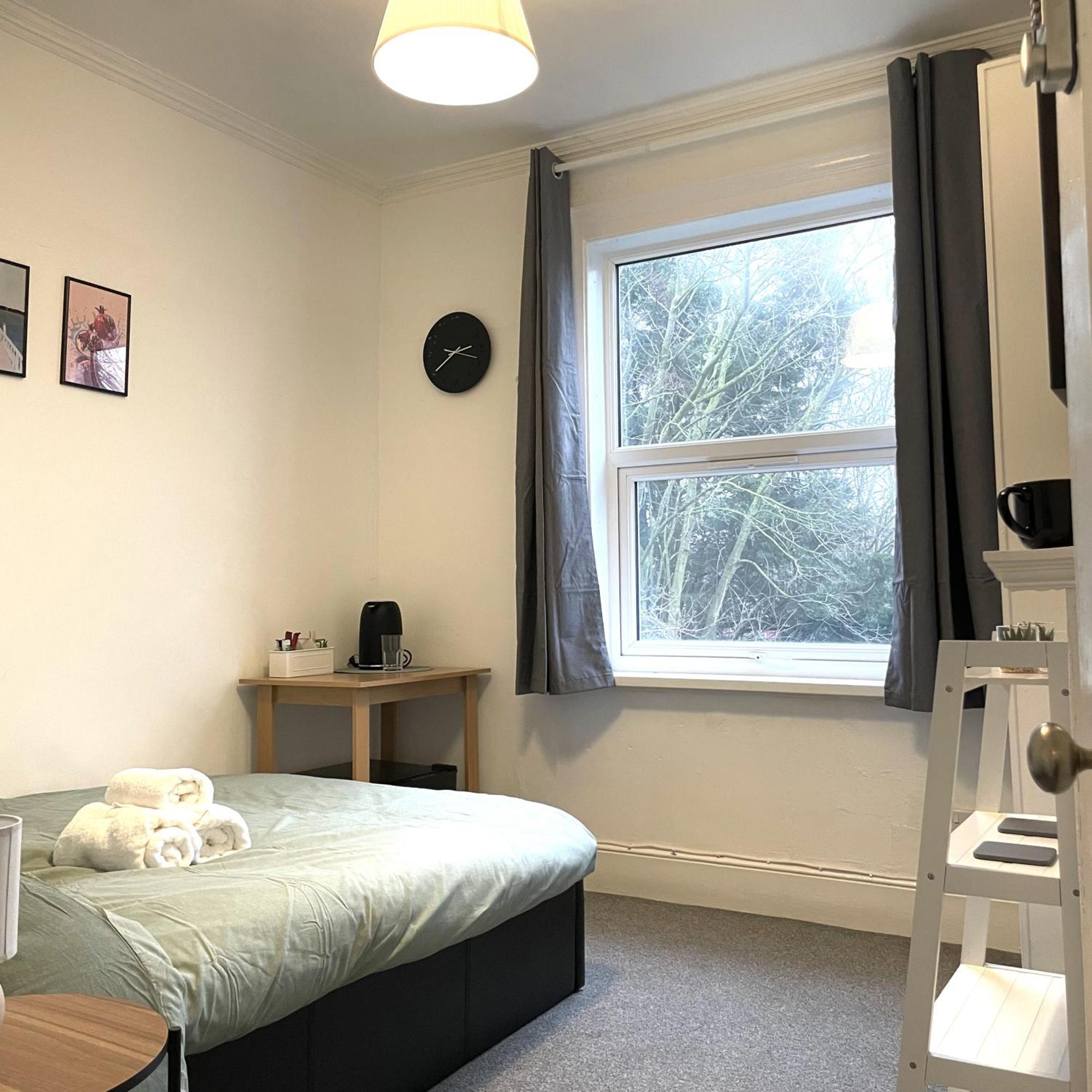 Cosy Double A Stones Throw From Wembley Stadium *