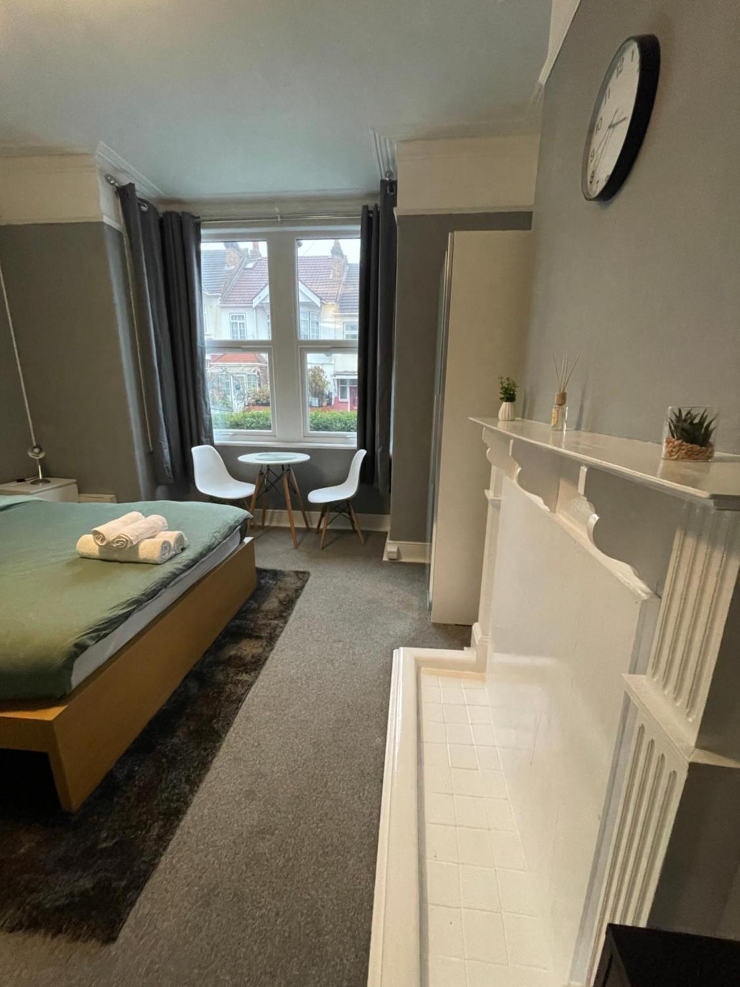 Cosy Double A Stones Throw From Wembley Stadium * Londres