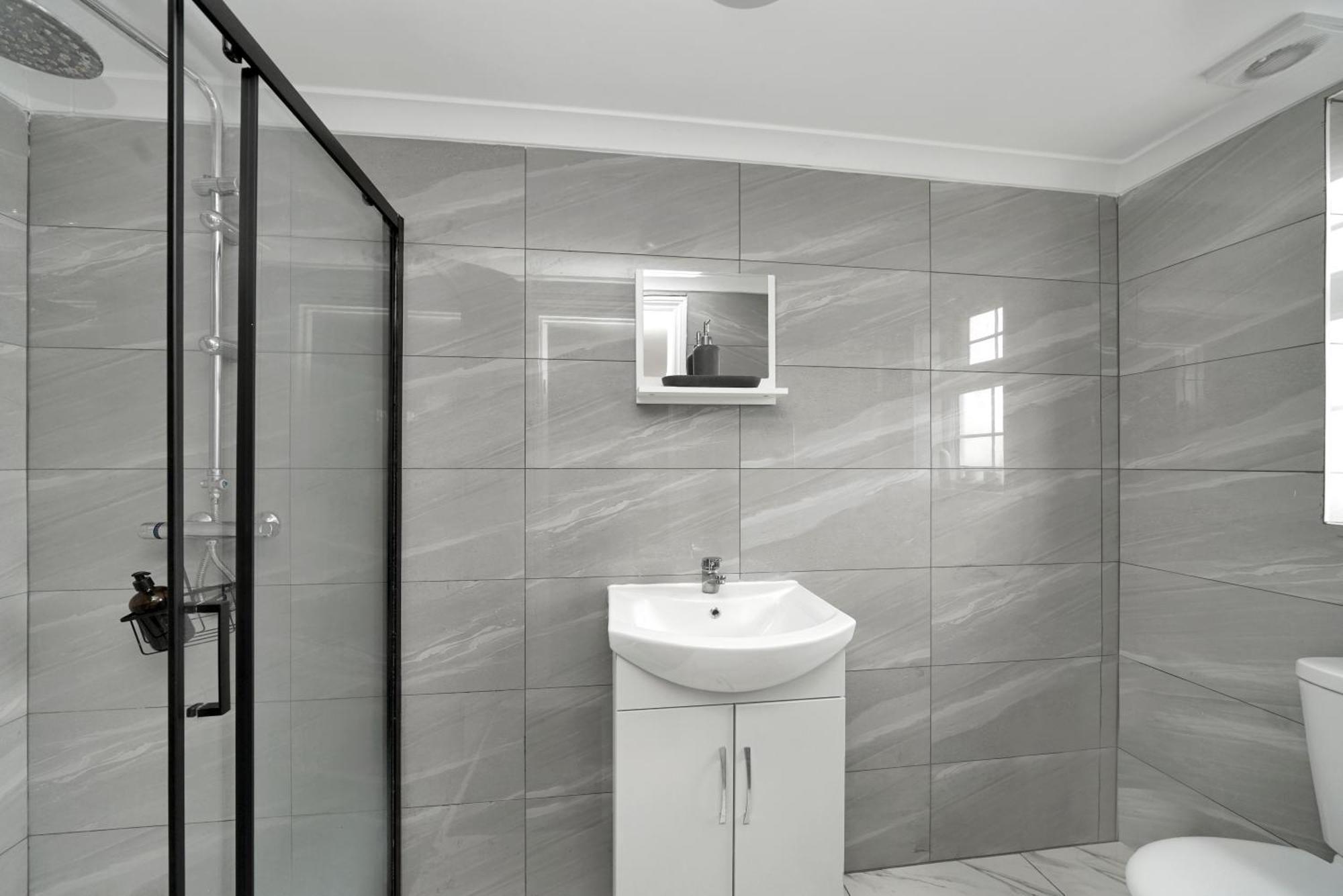 Cosy On Elizabeth Line - Free Parking Appartement