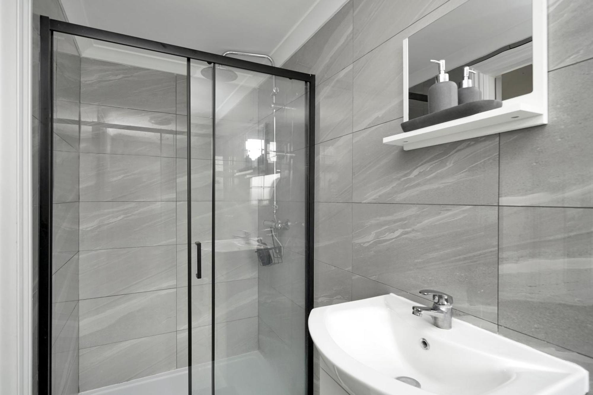Appartement Cosy On Elizabeth Line - Free Parking *