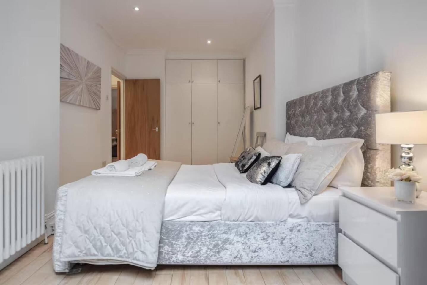 Modern 2-bed Flat In Earls Court Londres