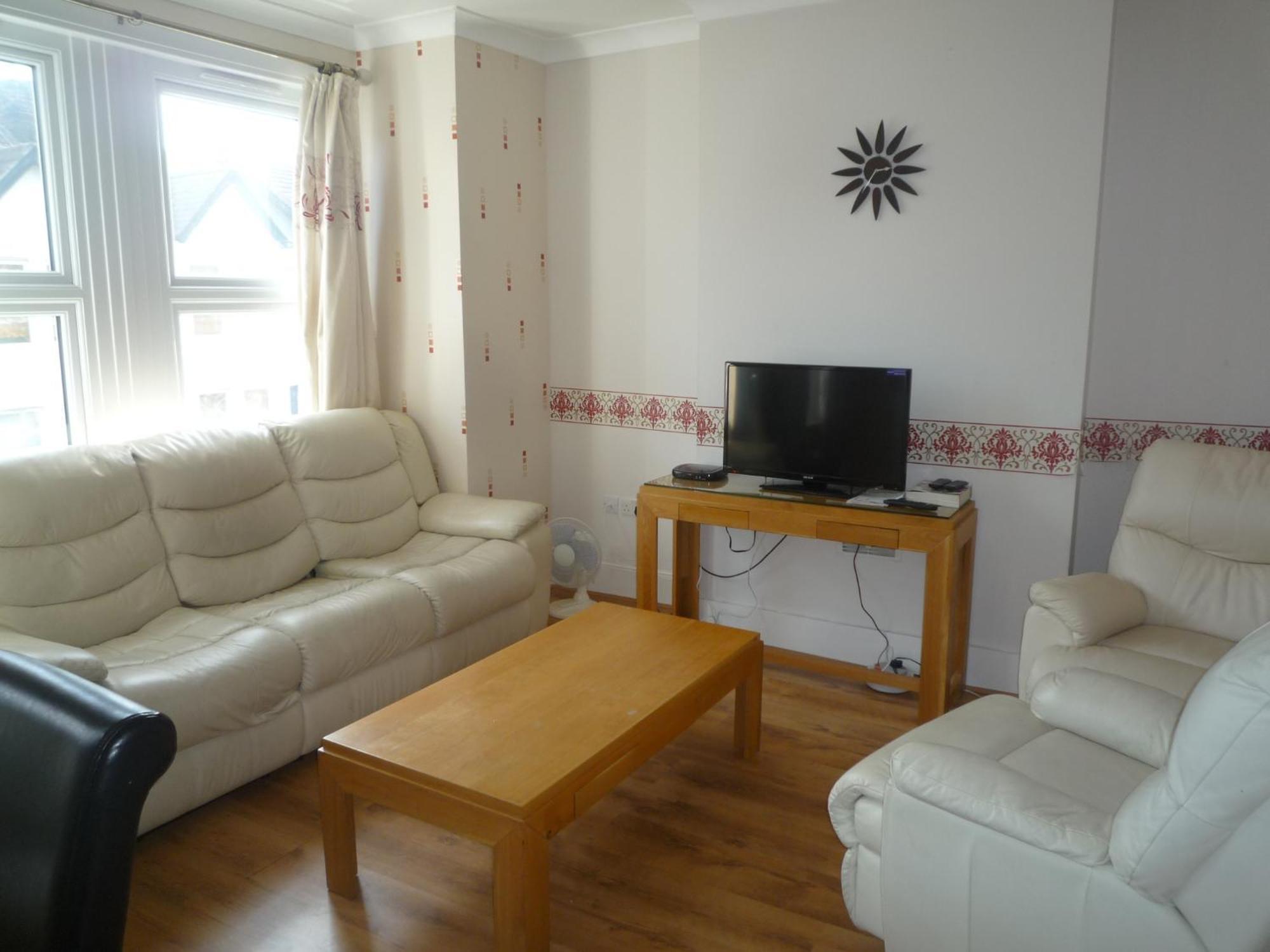 Large 2bedroom Flat Apartamento