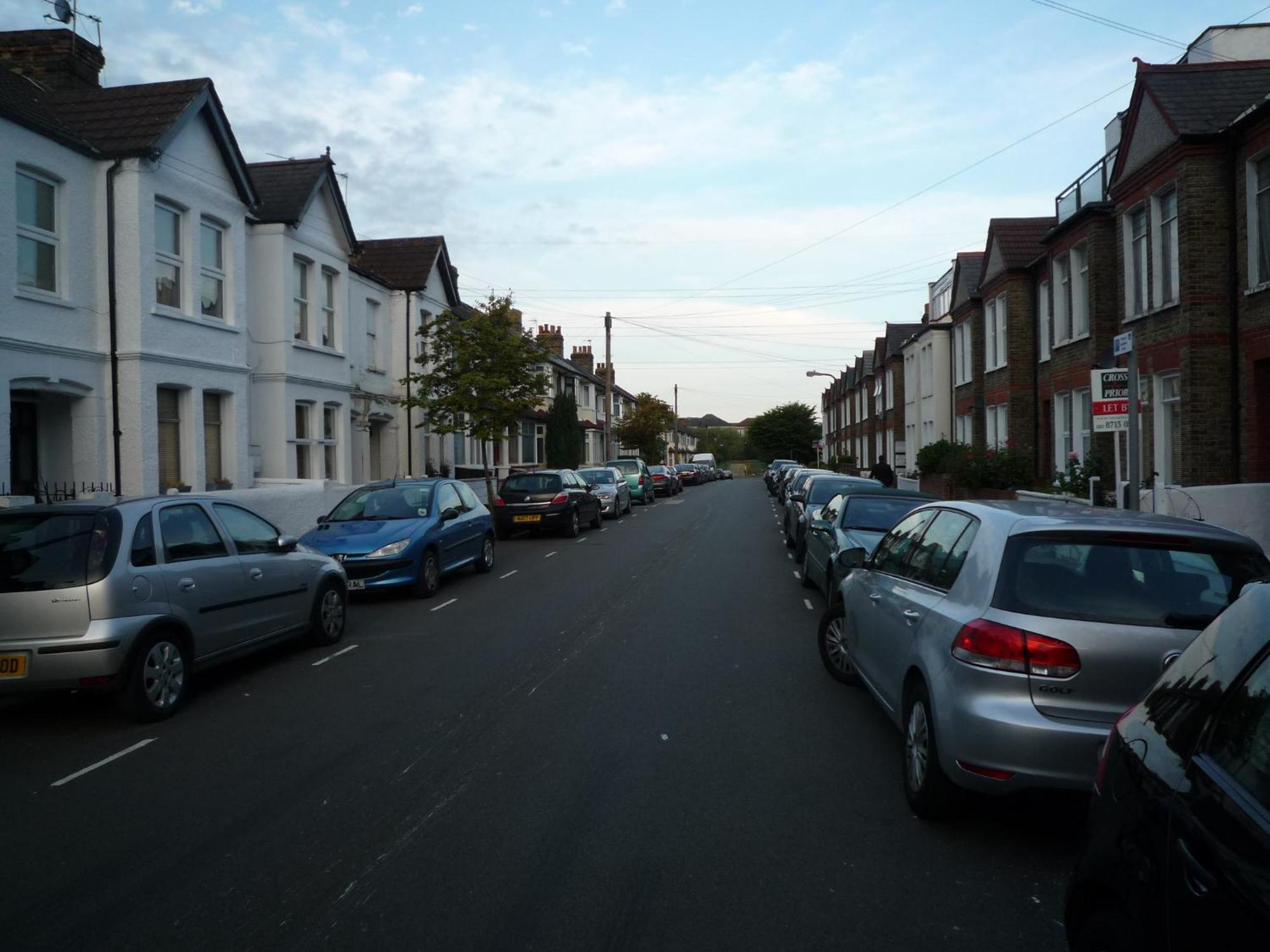 Large 2bedroom Flat