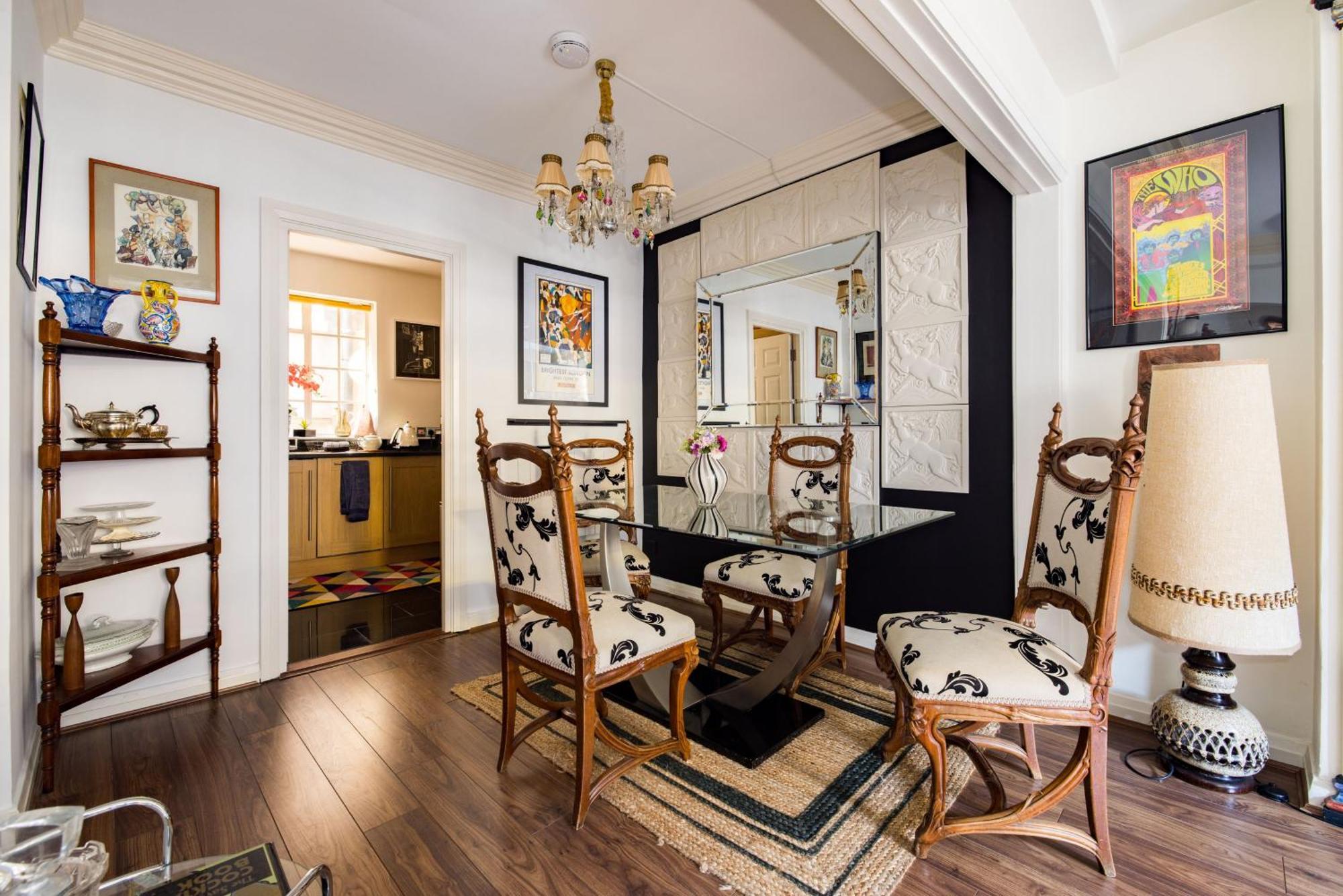 Apartamento Mayfair 3-bed 5-guest Berkeley Square 1729 House Londres