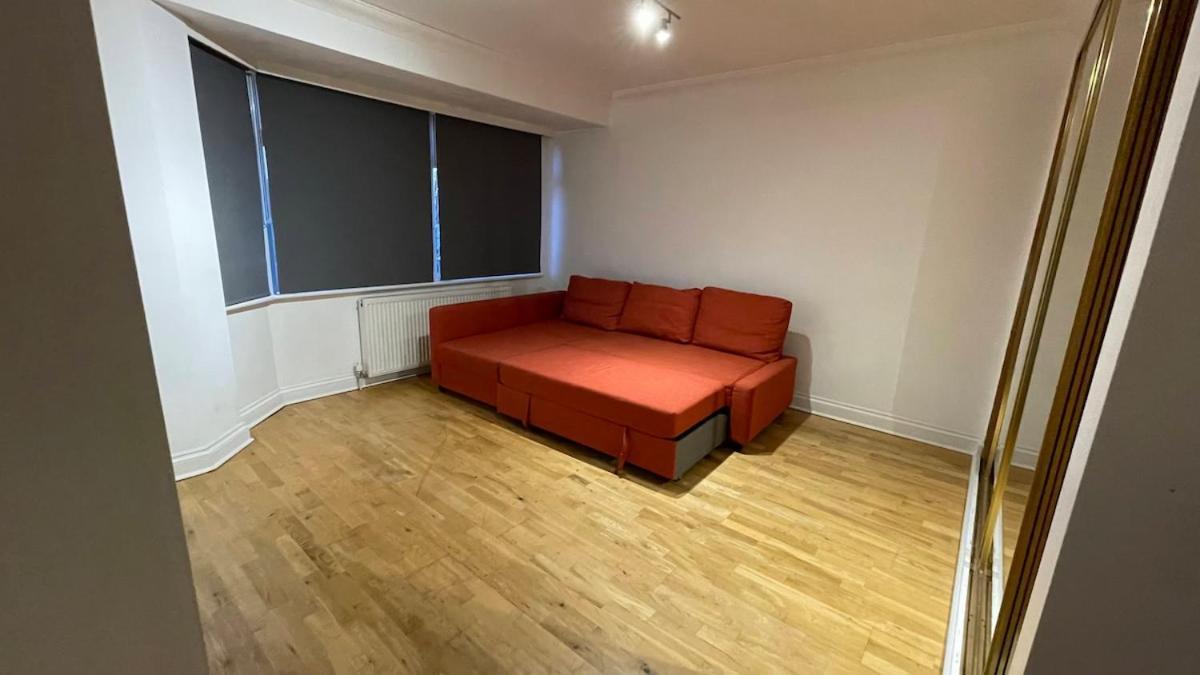 Modern 5-bed With Garden & Spectacular Views Hébergement de vacances *