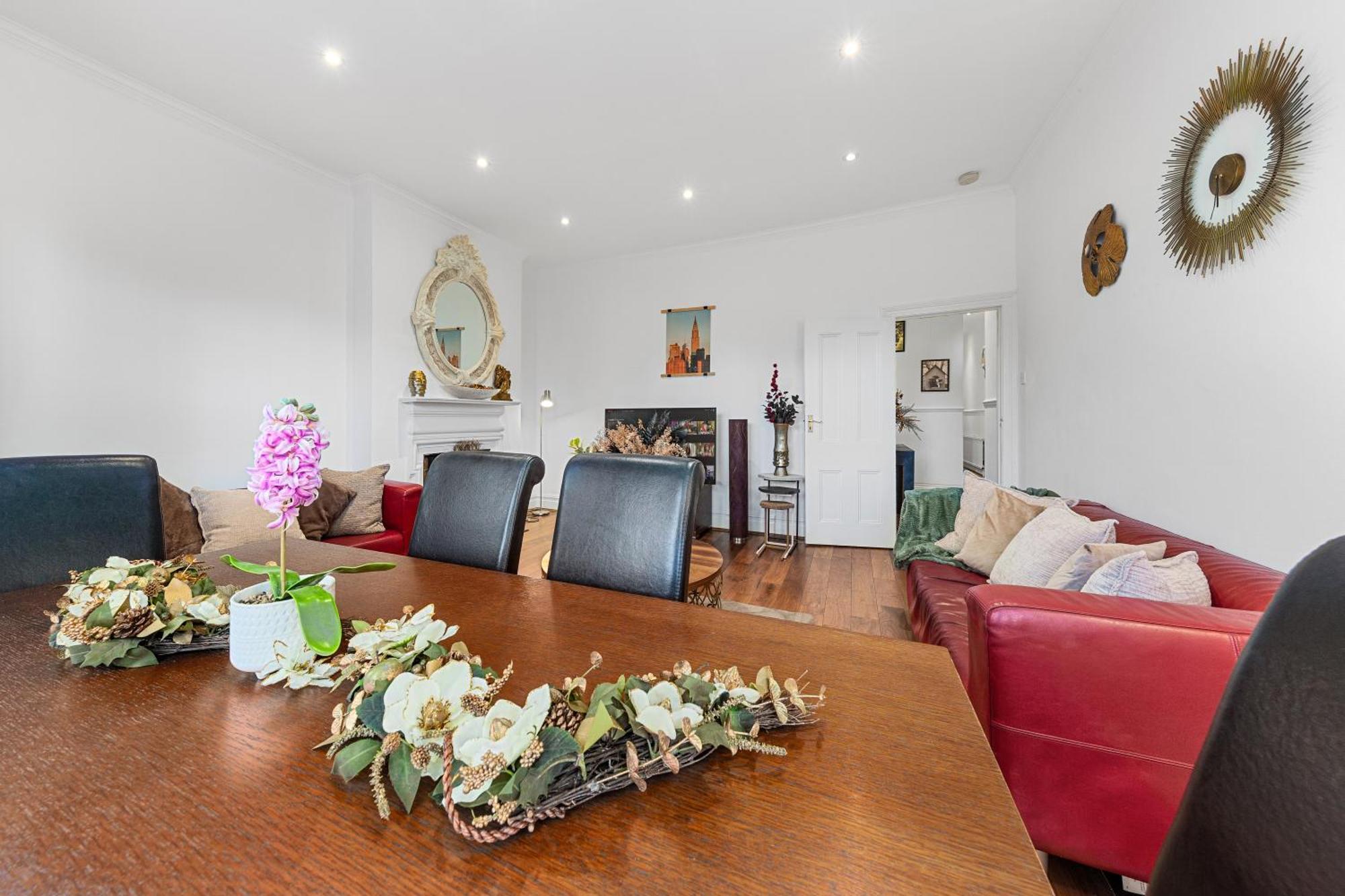 Appartement 3 Bedroom Sloane Square Kings Road Chelsea Bm1 Londres