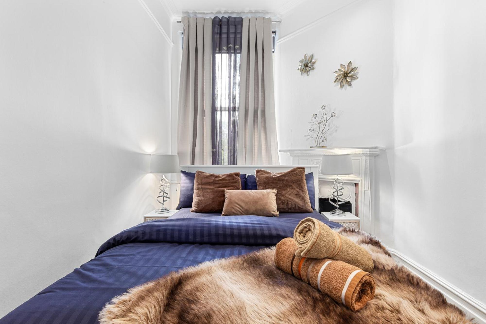 Appartement 3 Bedroom Sloane Square Kings Road Chelsea Bm1 *