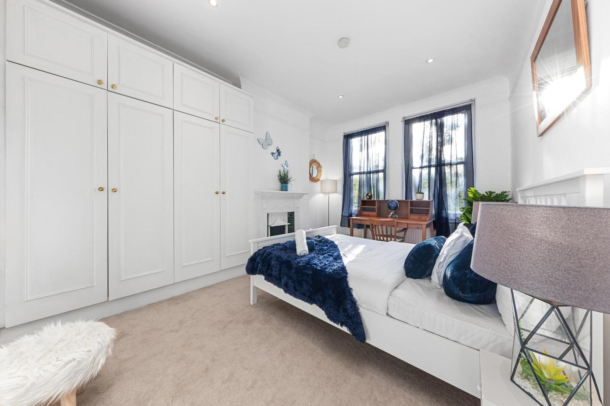 Appartement 3 Bedroom Sloane Square Kings Road Chelsea Bm1