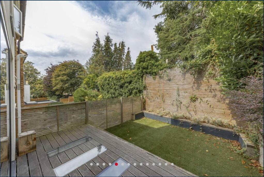 Neoteric Wimbledon Village * Londres