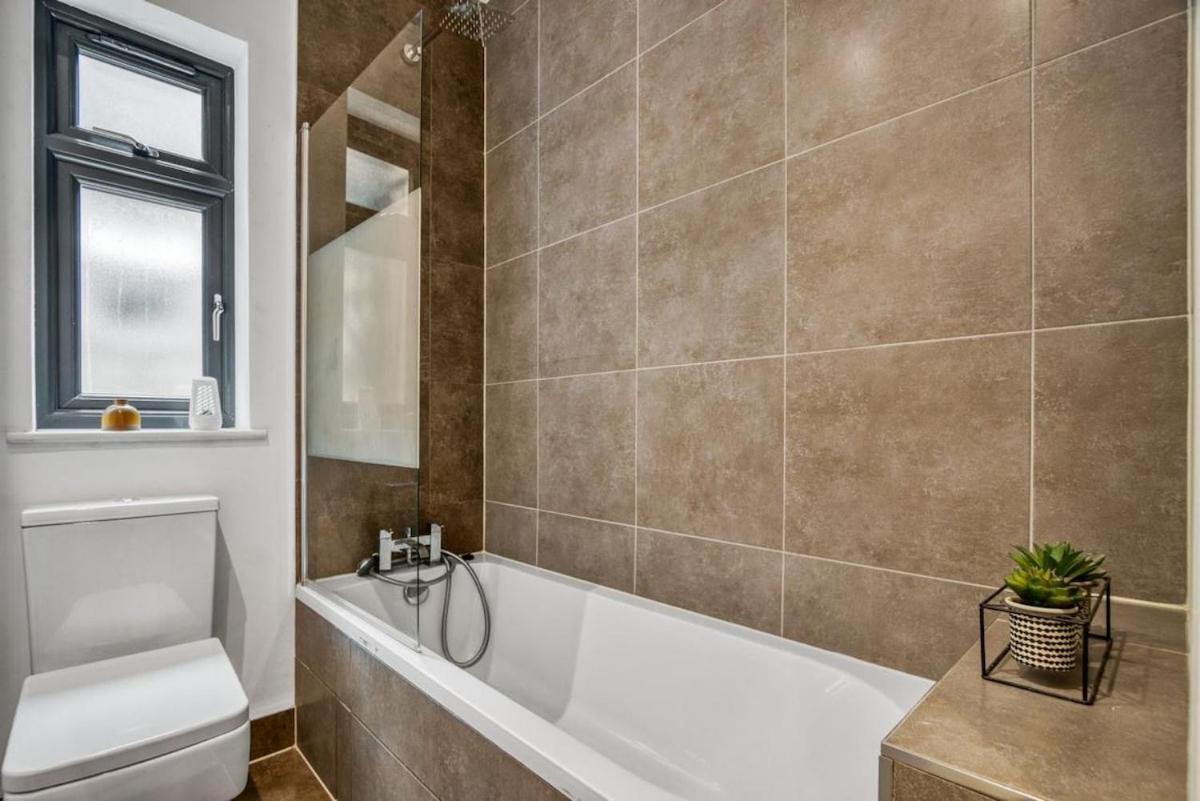 Apartamento Luxurious Spacious 2br 2ba