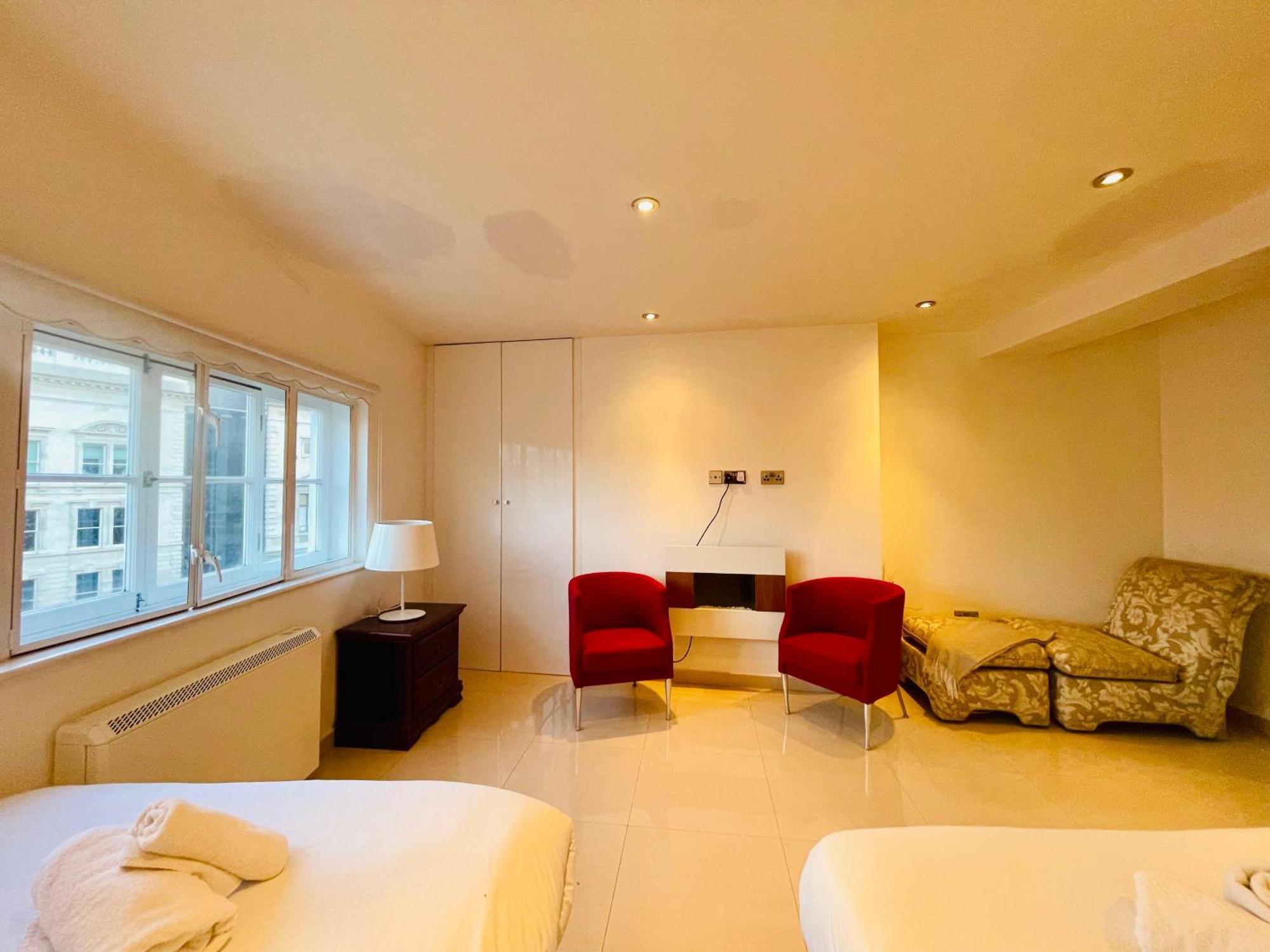 Cozystays St Paul Farringdon Maison d'hôtes *