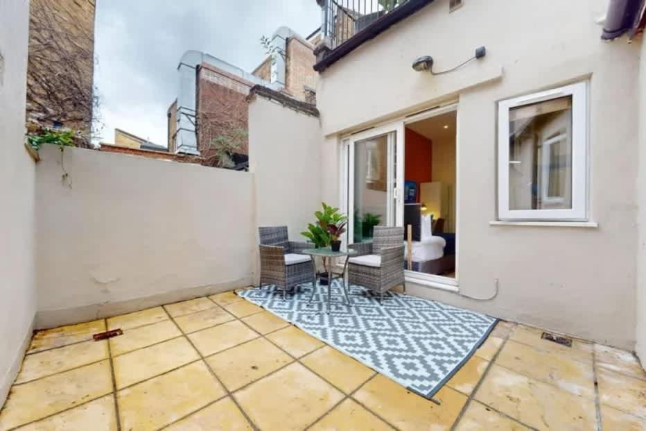 Patio Full Kitchen Netflix Smart Tv Self Check-in Londres
