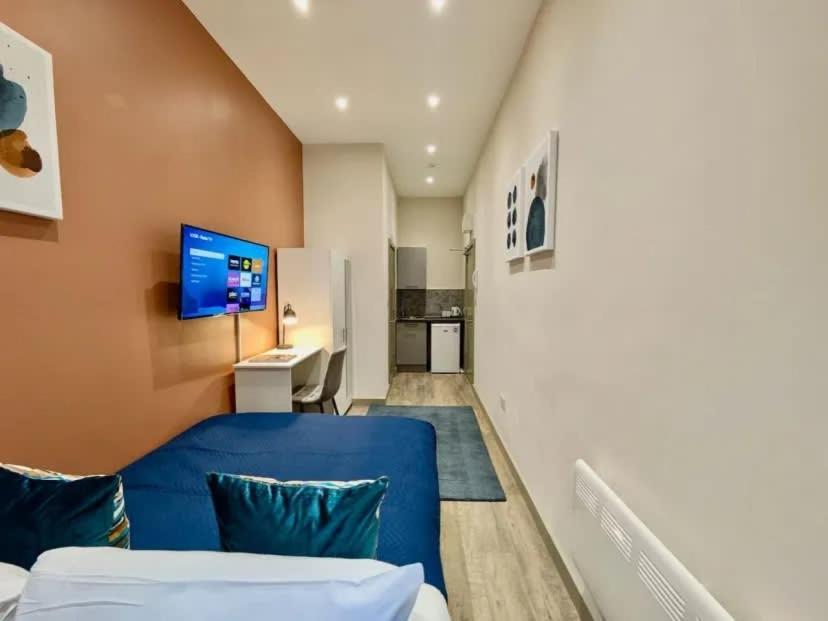 Patio Full Kitchen Netflix Smart Tv Self Check-in Appartement Londres