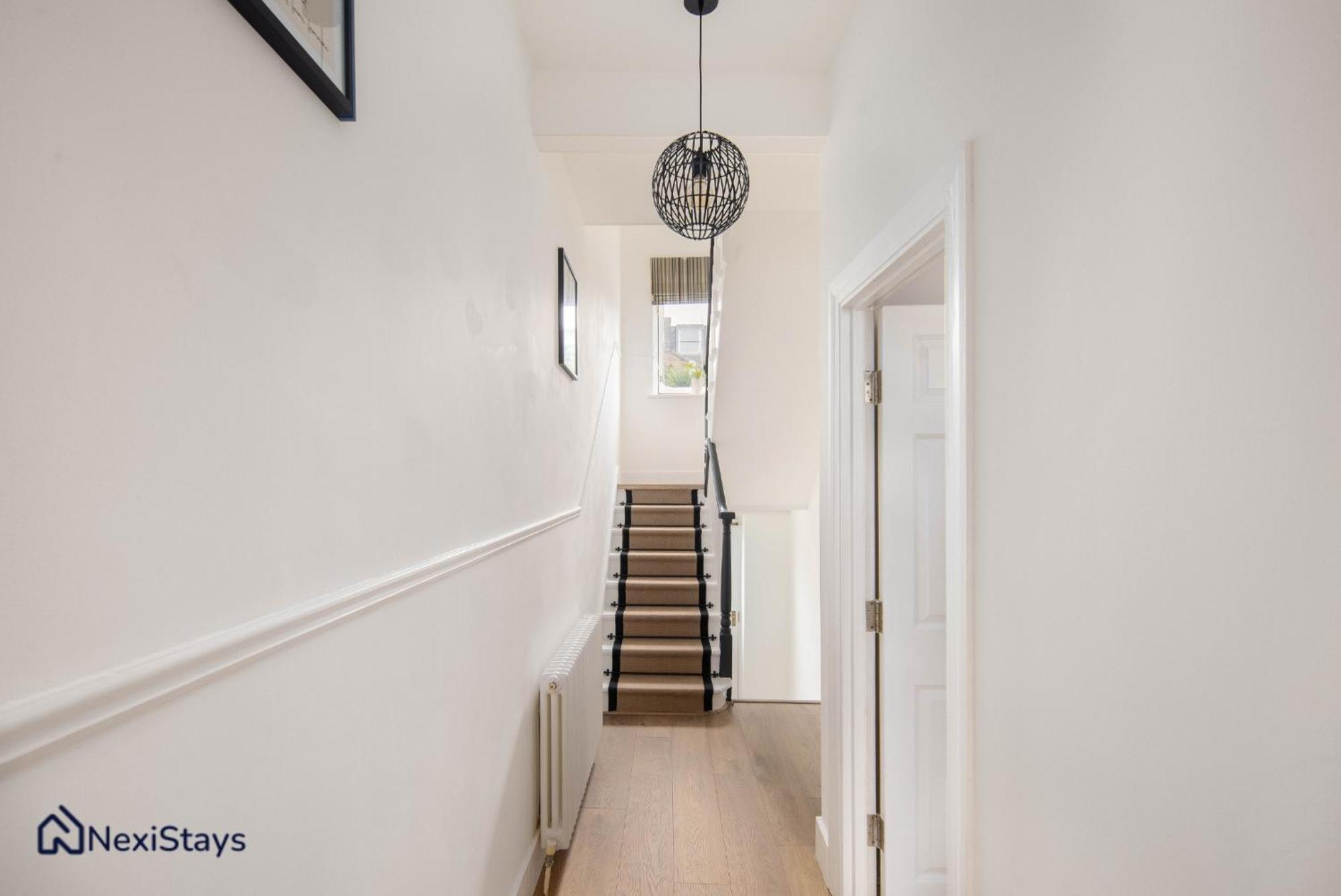 10 Mins Walk To The Oval, The Kennington Retreat Appartement Londres