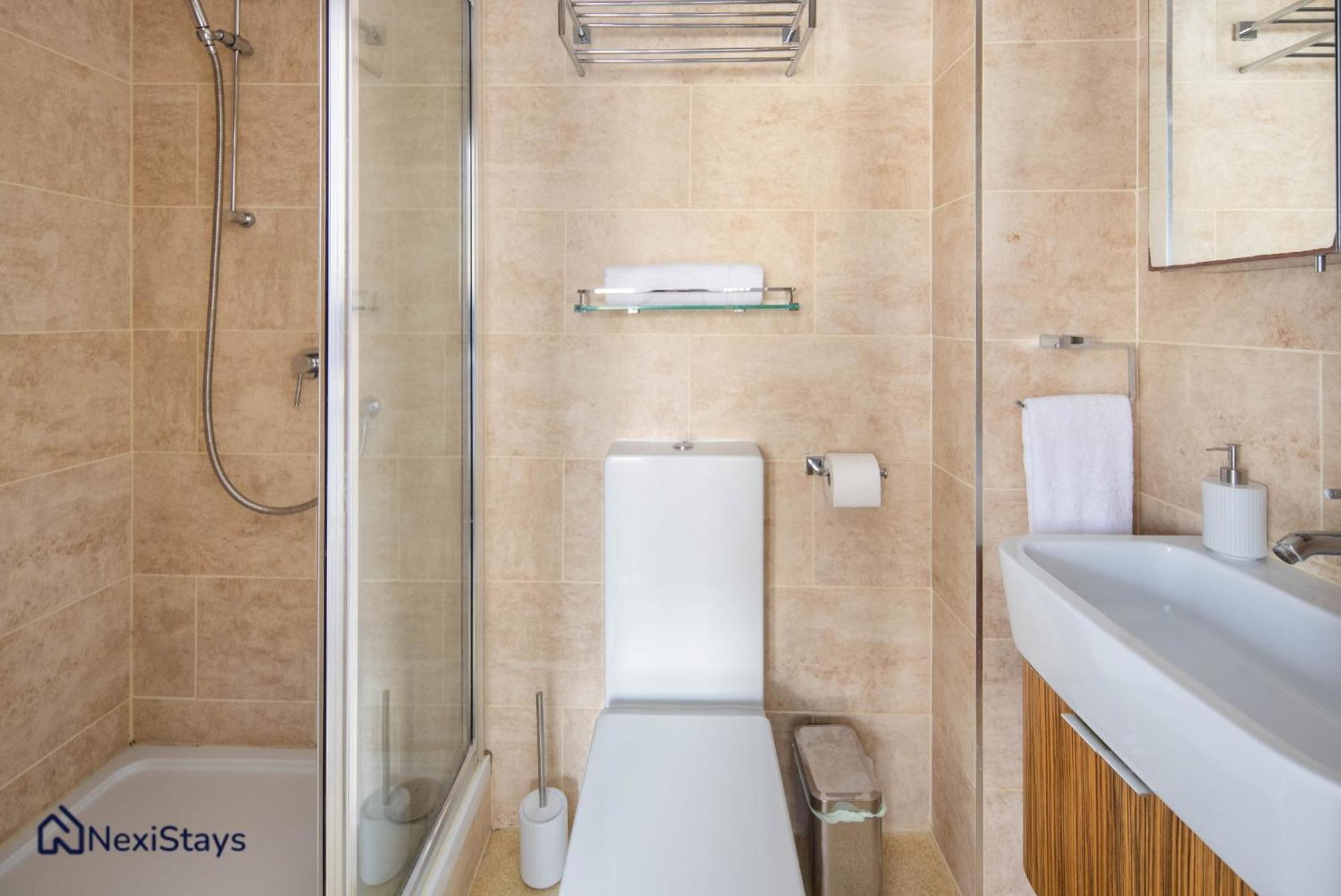 10 Mins Walk To The Oval, The Kennington Retreat Appartement