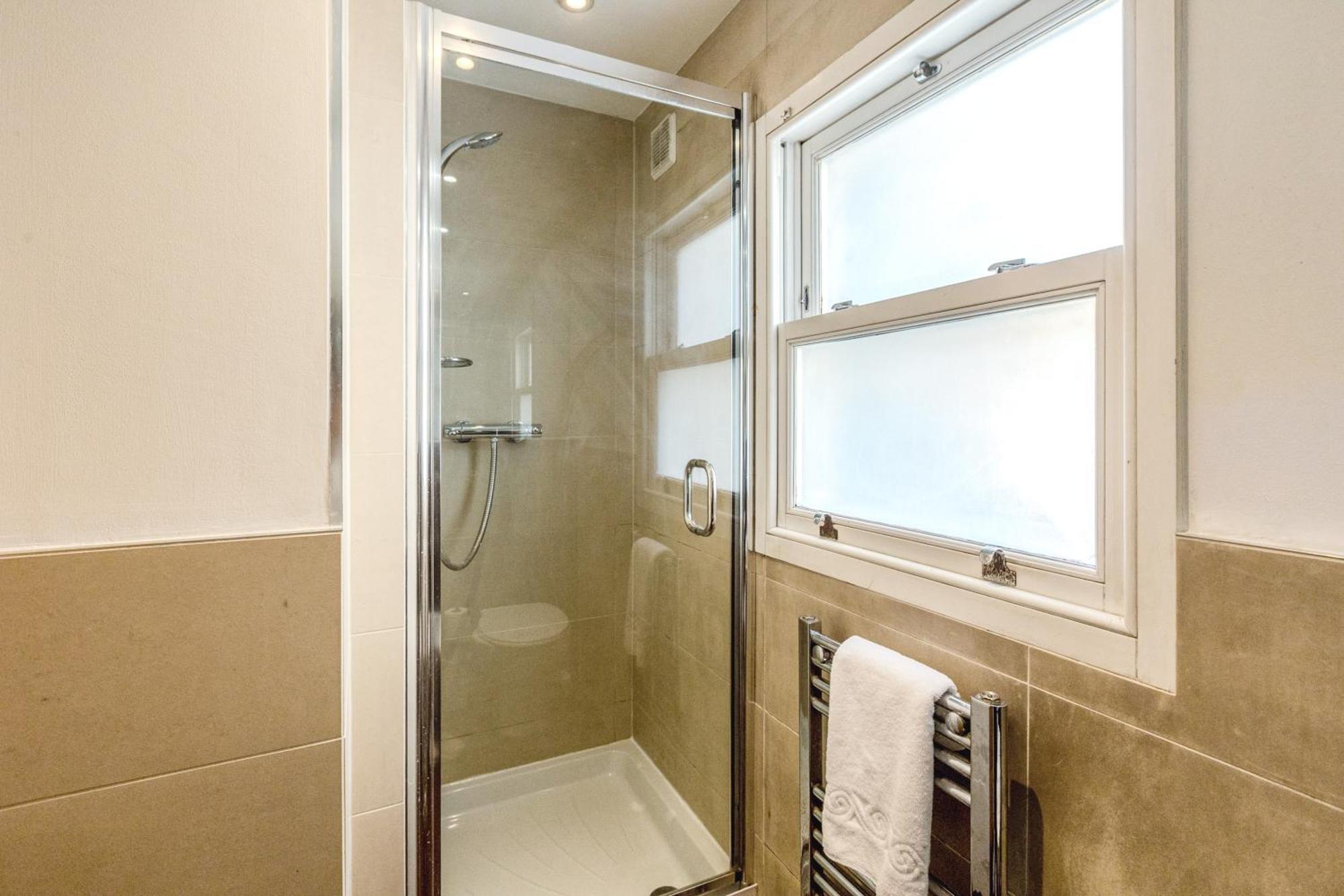 Serene 1br Wimbledon With Private Garden & Parking Londres