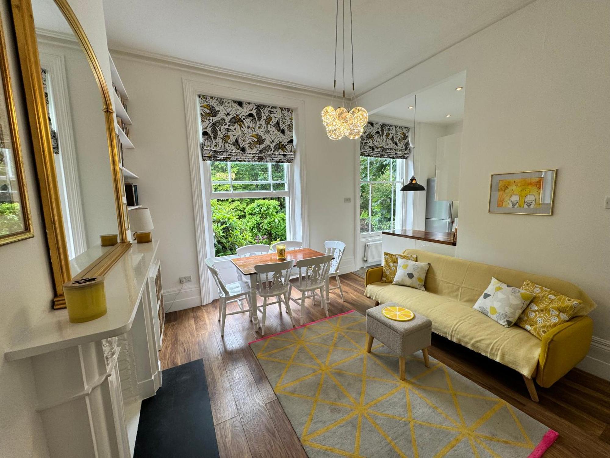 Exceptionally Large Newly-refurbished 1-bed Flat In Hither Appartement