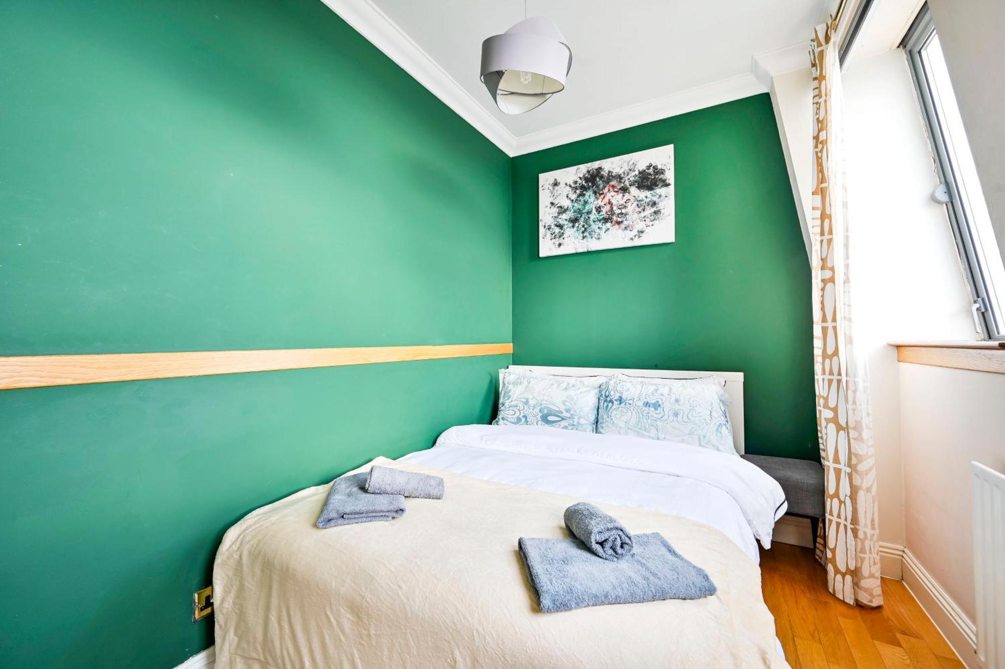 Apartment Stylish Kilburn Escape - Boutique Living In London